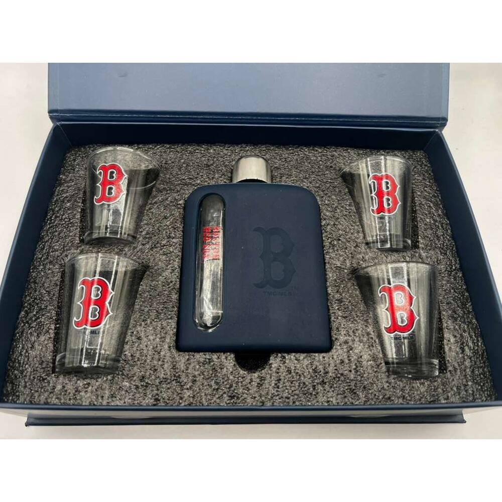Boston Red Sox 4oz Glass Flask Set w/ 4 Shot Glasses MLB Gift Box New